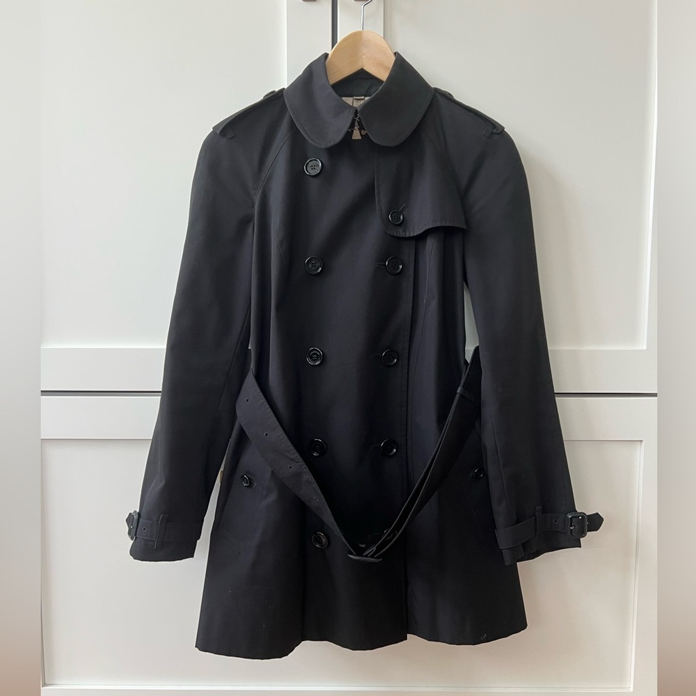 Black Burberry Trench • full check interior lining • removable belt - Size US 2 - Picture 5 of 16